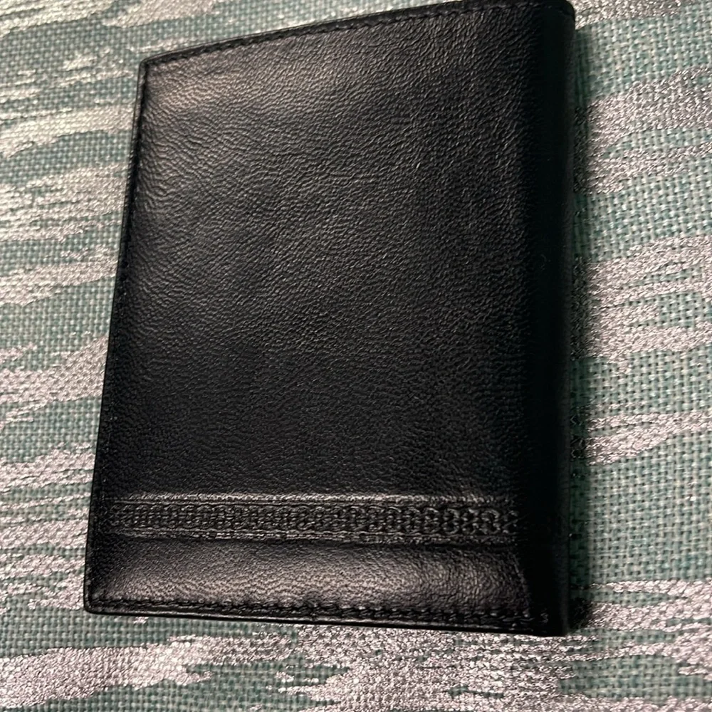 BNWT BIFOLD BLACK BUTTERY SOFT LEATHER WALLET MADE AND PURCHASED IN SPAIN